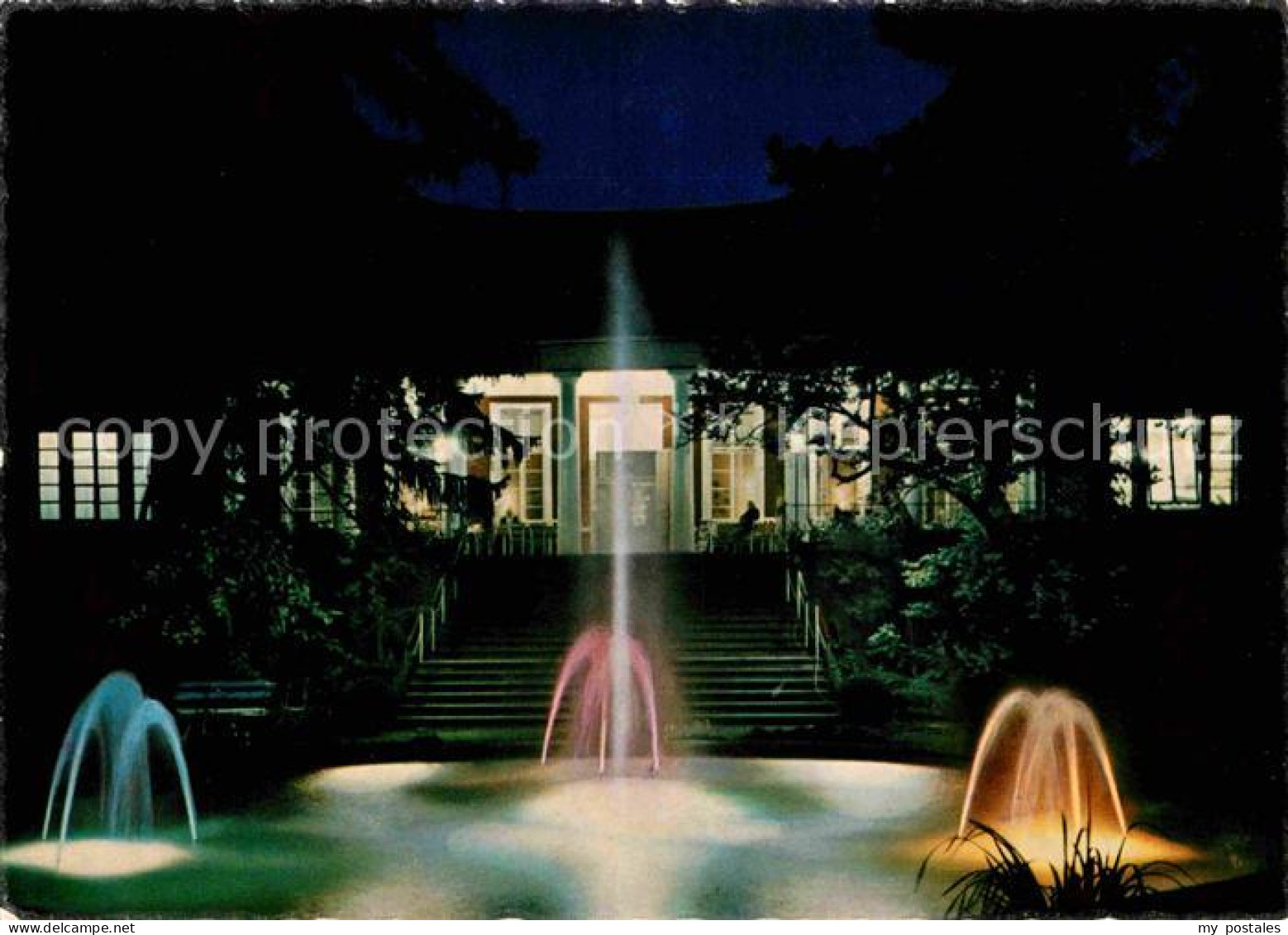 Langenbruecken Bad Schoenborn Thermal Schwefelbad Springbrunnen Nachtaufnahme