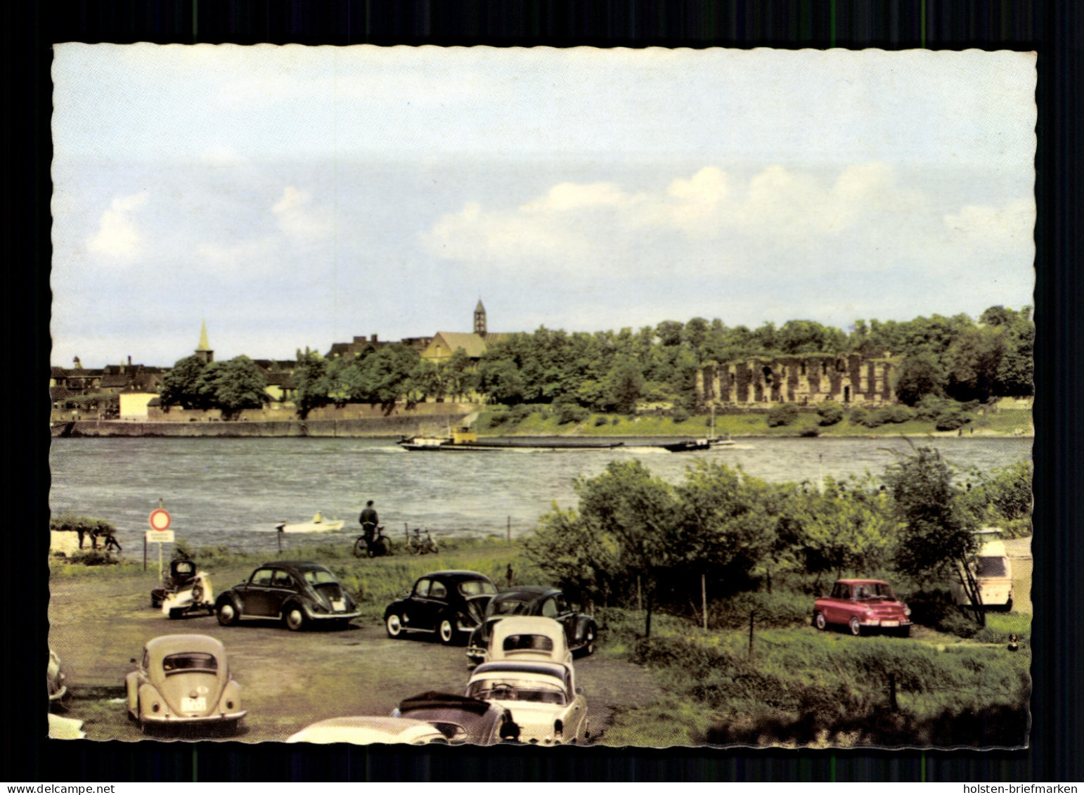 Langst, OT von Meerbusch, Parkplatz