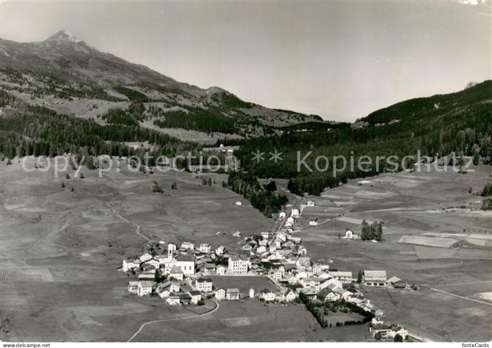 Lantsch Lenz Fliegeraufnahme