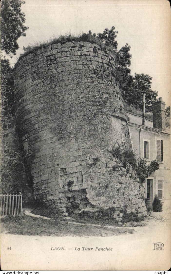 Laon - La Tour Penchee - CPA