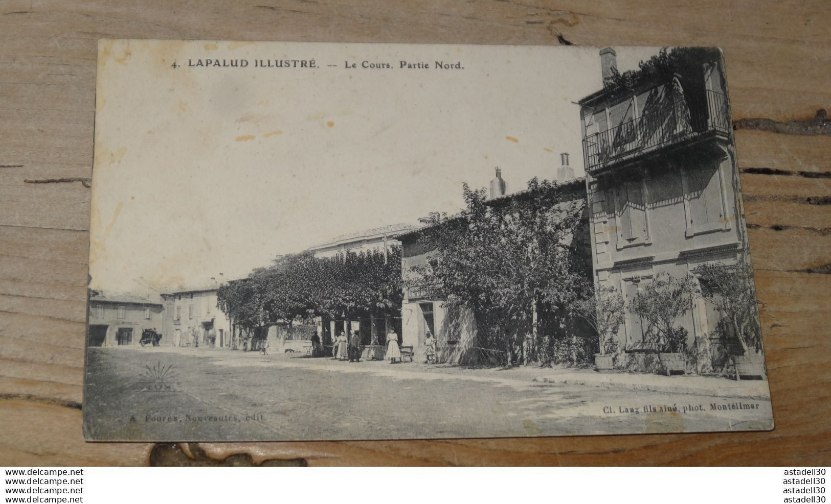 LAPALUD : le cours, partie nord   ............. SPDC-8821