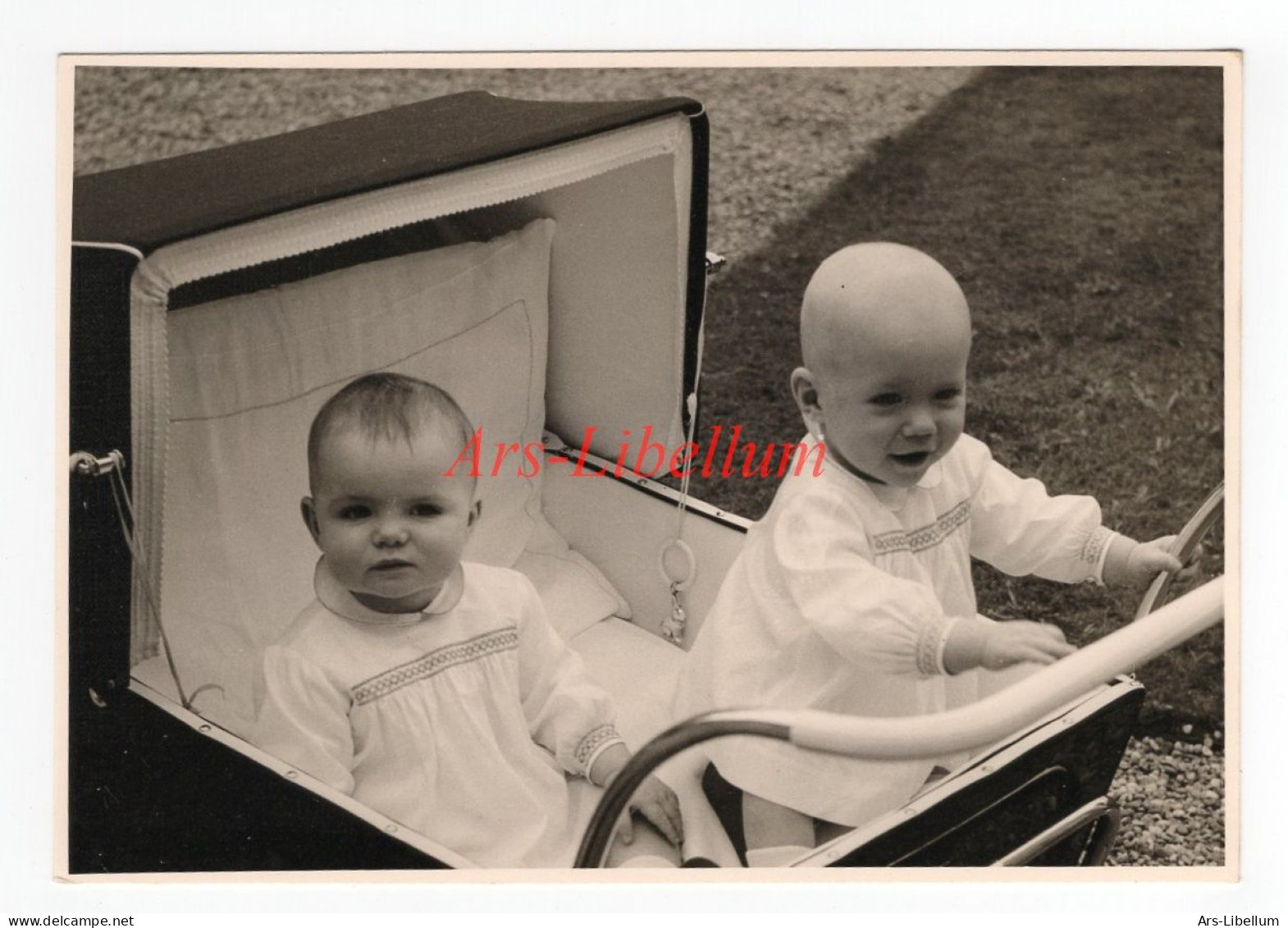 Large postcard / ROYALTY / famille grand-ducale luxembourgeoise / luxemburgische Monarchie / Tony Krier / unused