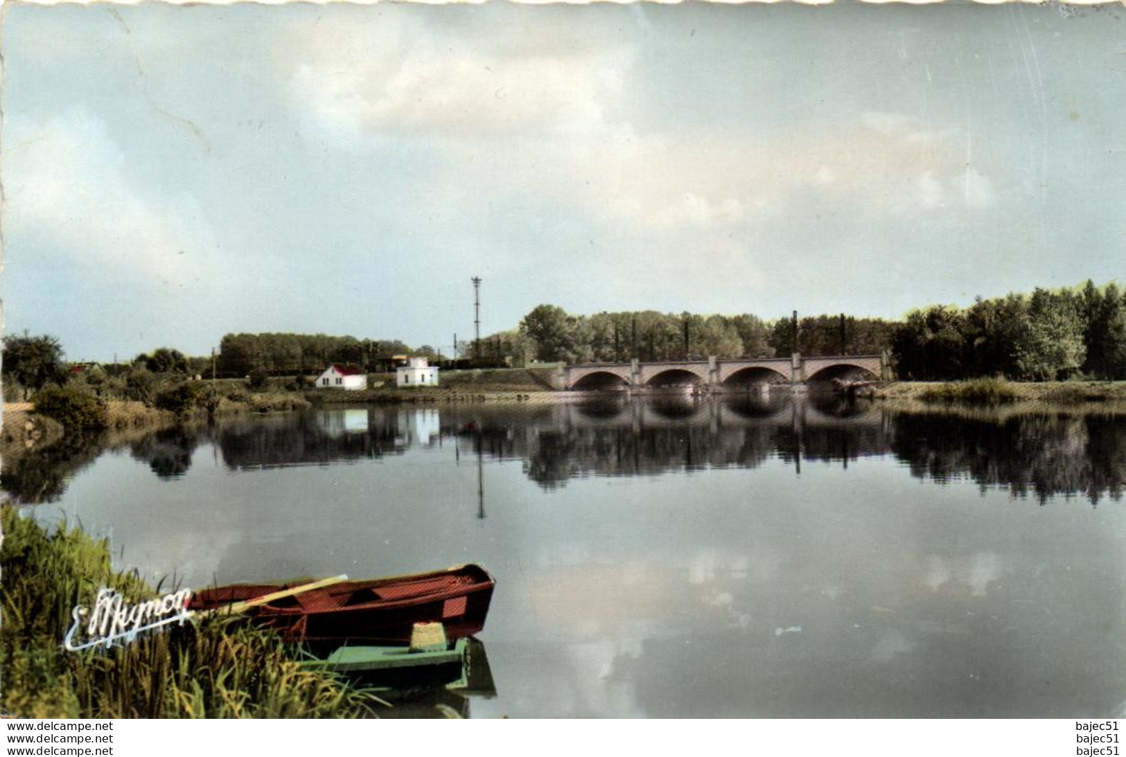 Laroche saint cydroine