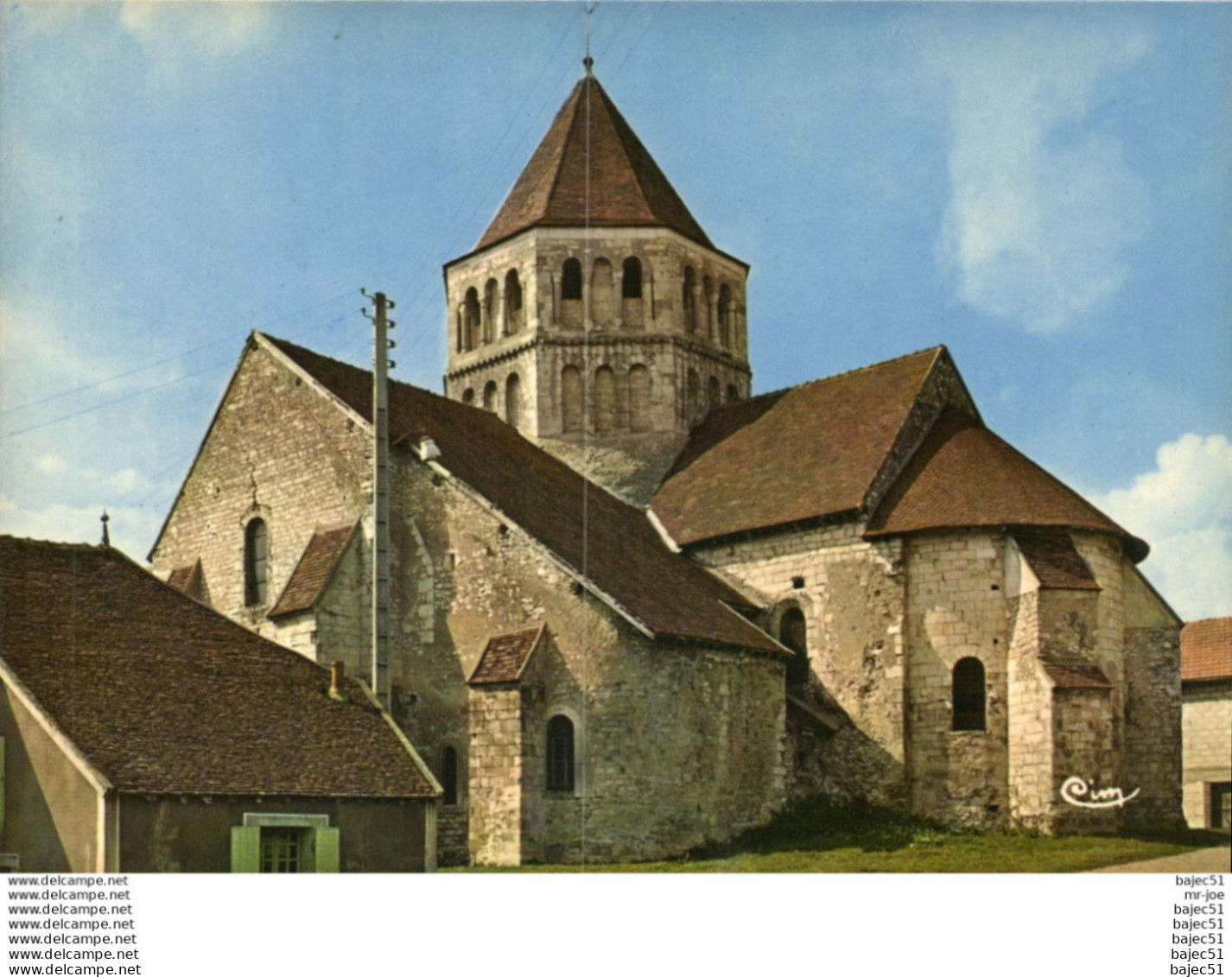 Laroche Saint Cydroine - l'église