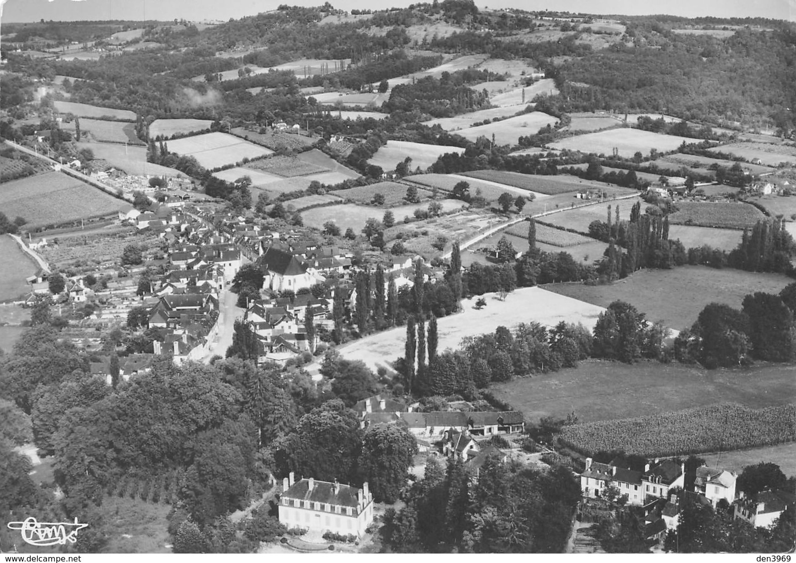 Lasseube - Vue aérienne panoramique - Château Lacaze