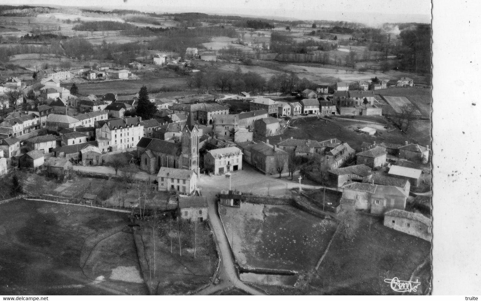 LATRONQUIERE VUE AERIENNE