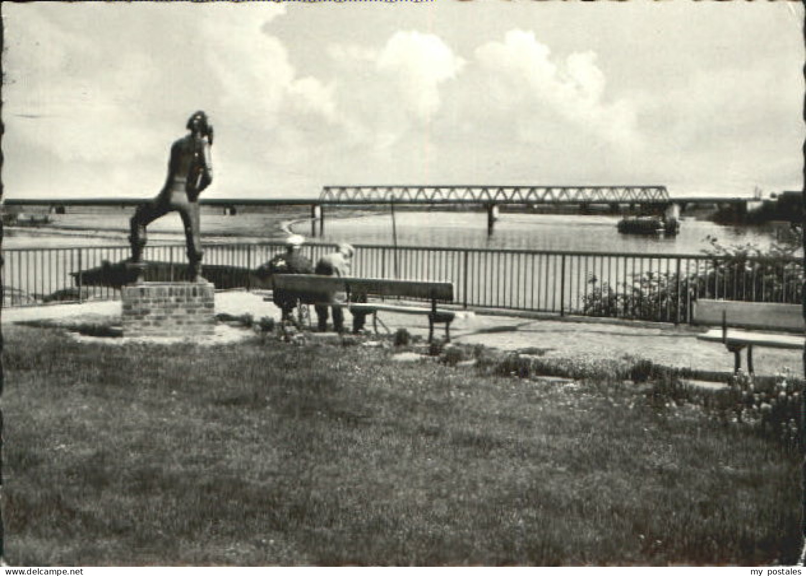 Lauenburg Elbe Lauenburg a. d. Elbe Bruecke Denkmal x 1962