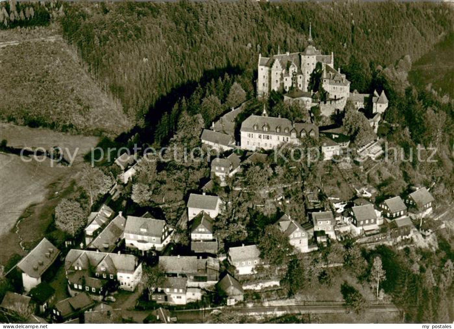 Lauenstein Oberfranken Burg Lauenstein Fliegeraufnahme