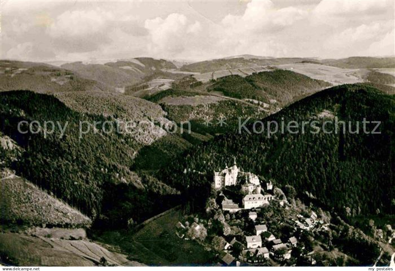 Lauenstein Oberfranken Burg Lauenstein Fliegeraufnahme