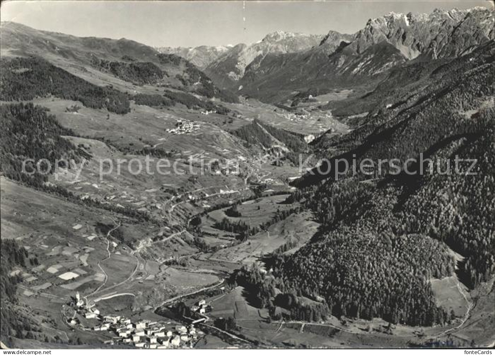 Lavin Fliegeraufnahme Alpenpanorama Unterengadin