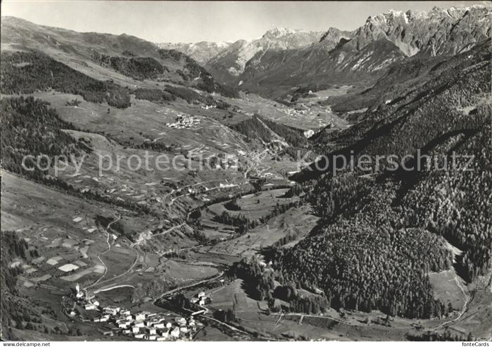 Lavin Fliegeraufnahme Alpenpanorama Unterengadin