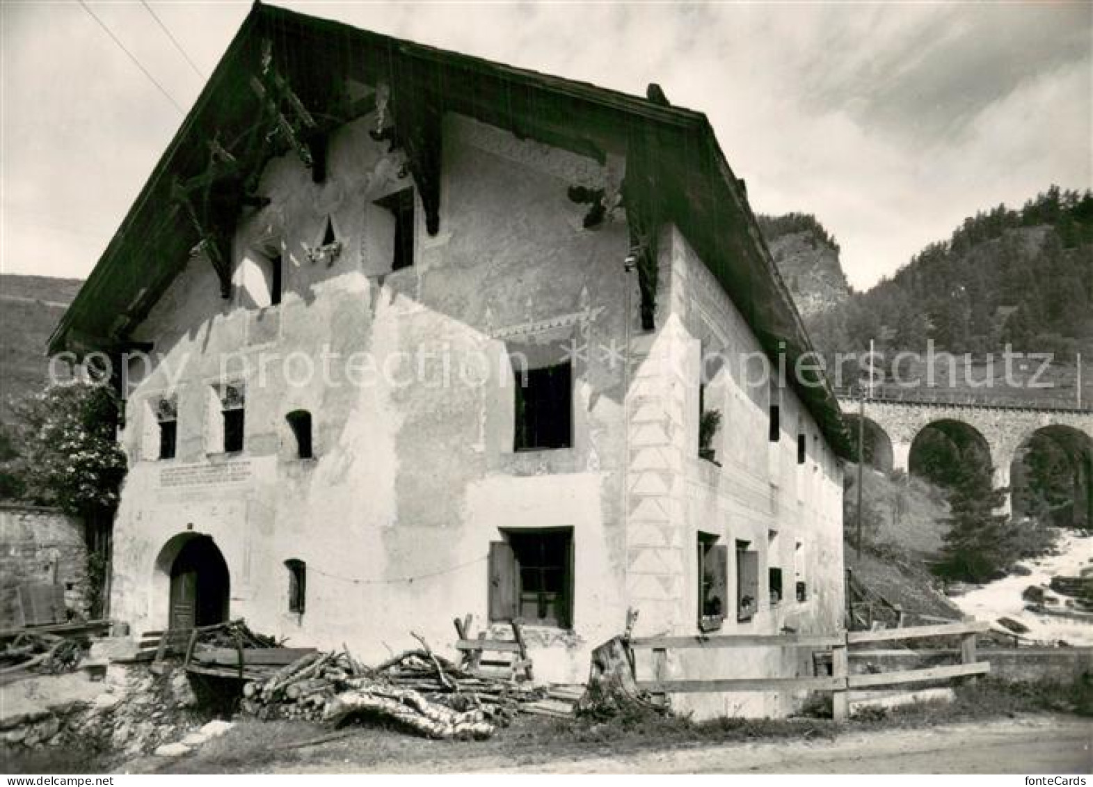 Lavin GR Altes Engadinerhaus