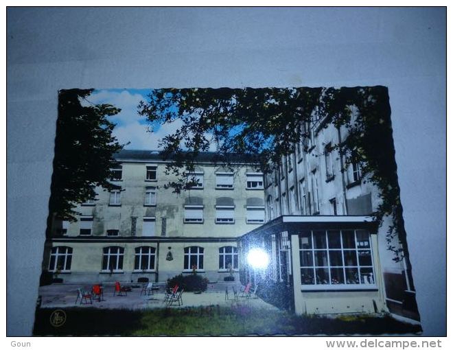 LC100 BC9-4-300  Wezembeek Oppem Institut notre dame façade coté jardin