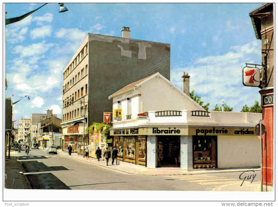 Le Blanc Mesnil ou Le Blanc Menil avenue Henri Barbusse - Prisunic - librairie
