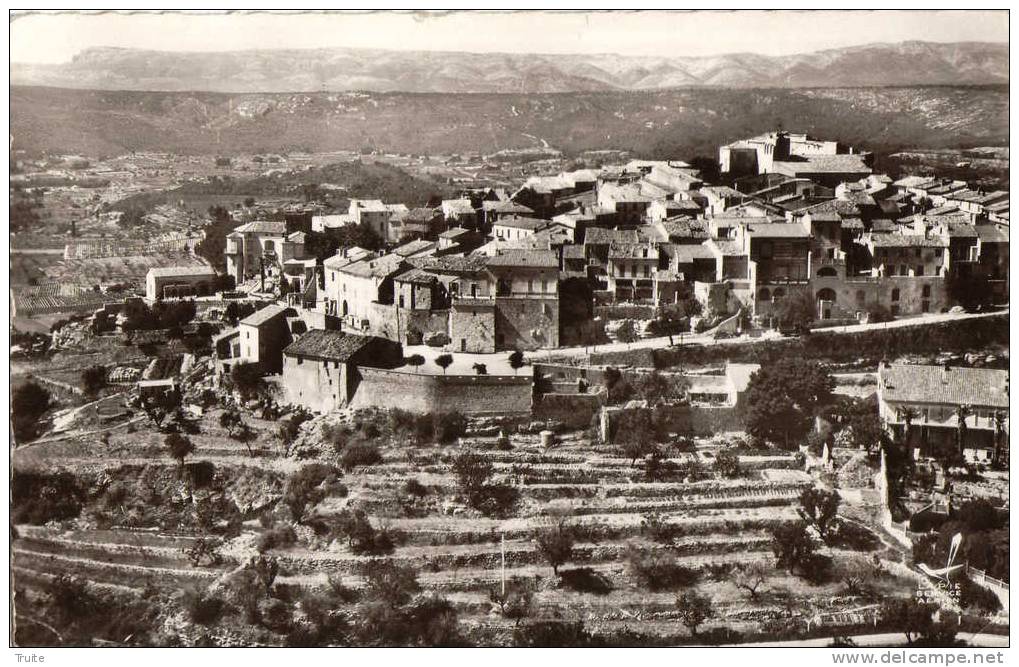 LE CASTELLET VUE AERIENNE