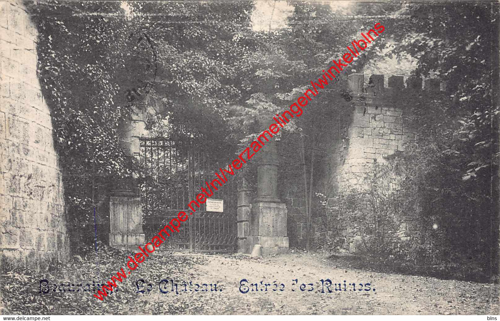 Le Château - entrée des ruines - Beauraing