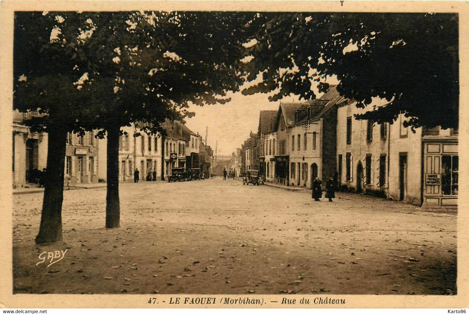 le faouët * la rue du château