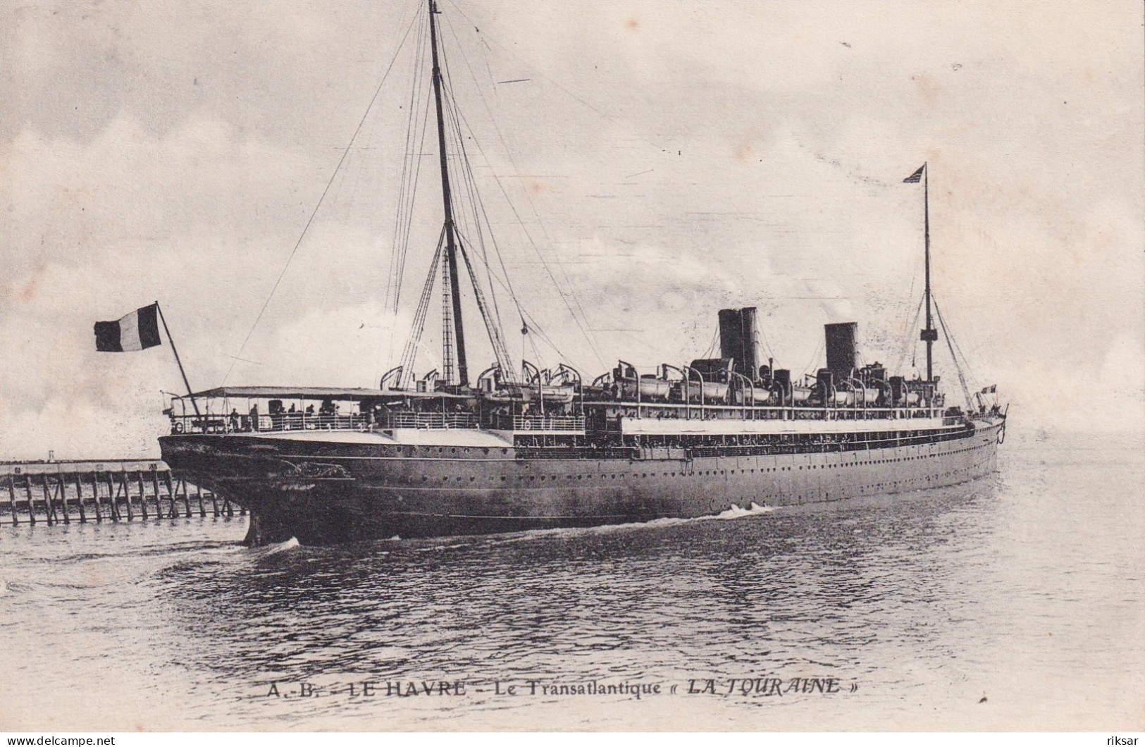 LE HAVRE(BATEAU PAQUEBOT LA TOURAINE)
