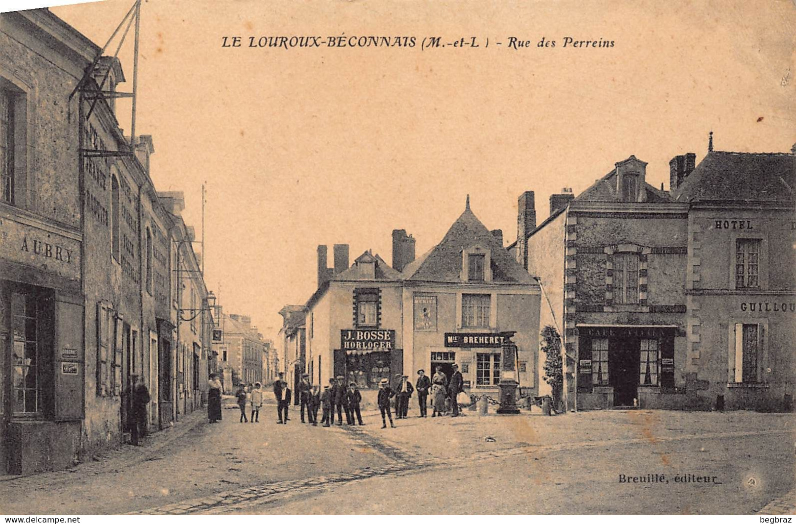 LE LOUROUX BECONNAIS      RUE DES PERREINS