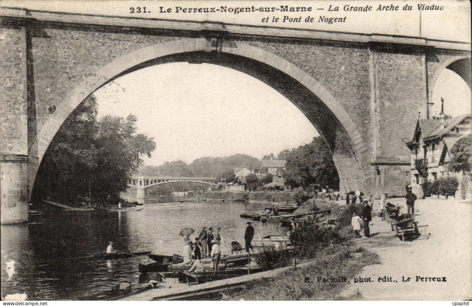 Le Perreux Nogent sur Marne CPA La grande arche du viaduc et le pont de Nogent