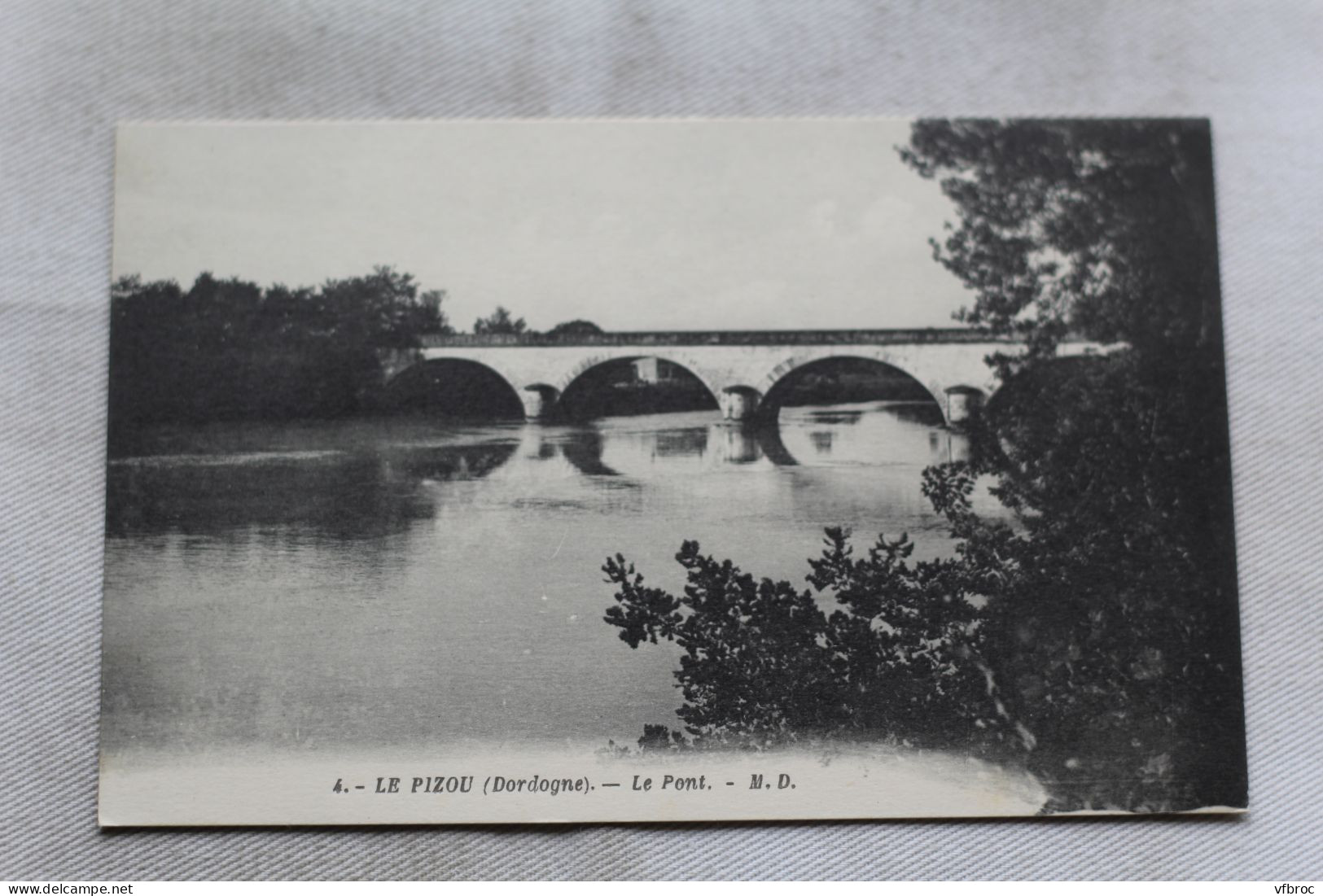 Le Pizou, le pont, Dordogne 24
