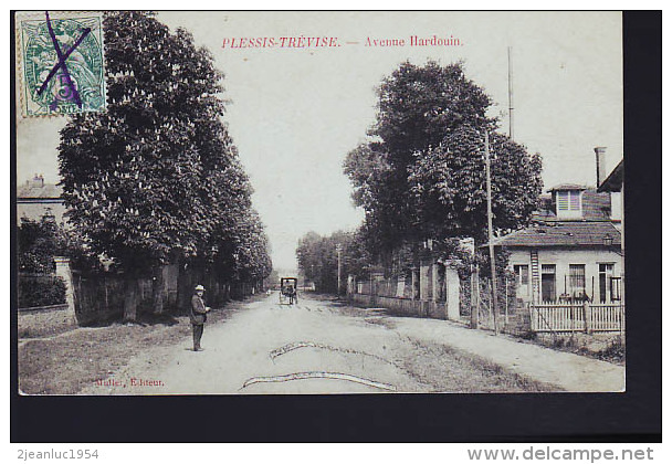 LE PLESSIS TREVISE HARDOIN