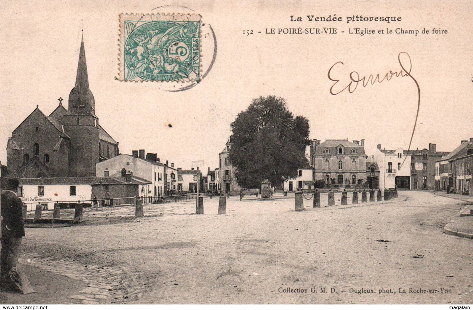 Le Poiré sur Vie : l'église et le champ de foire
