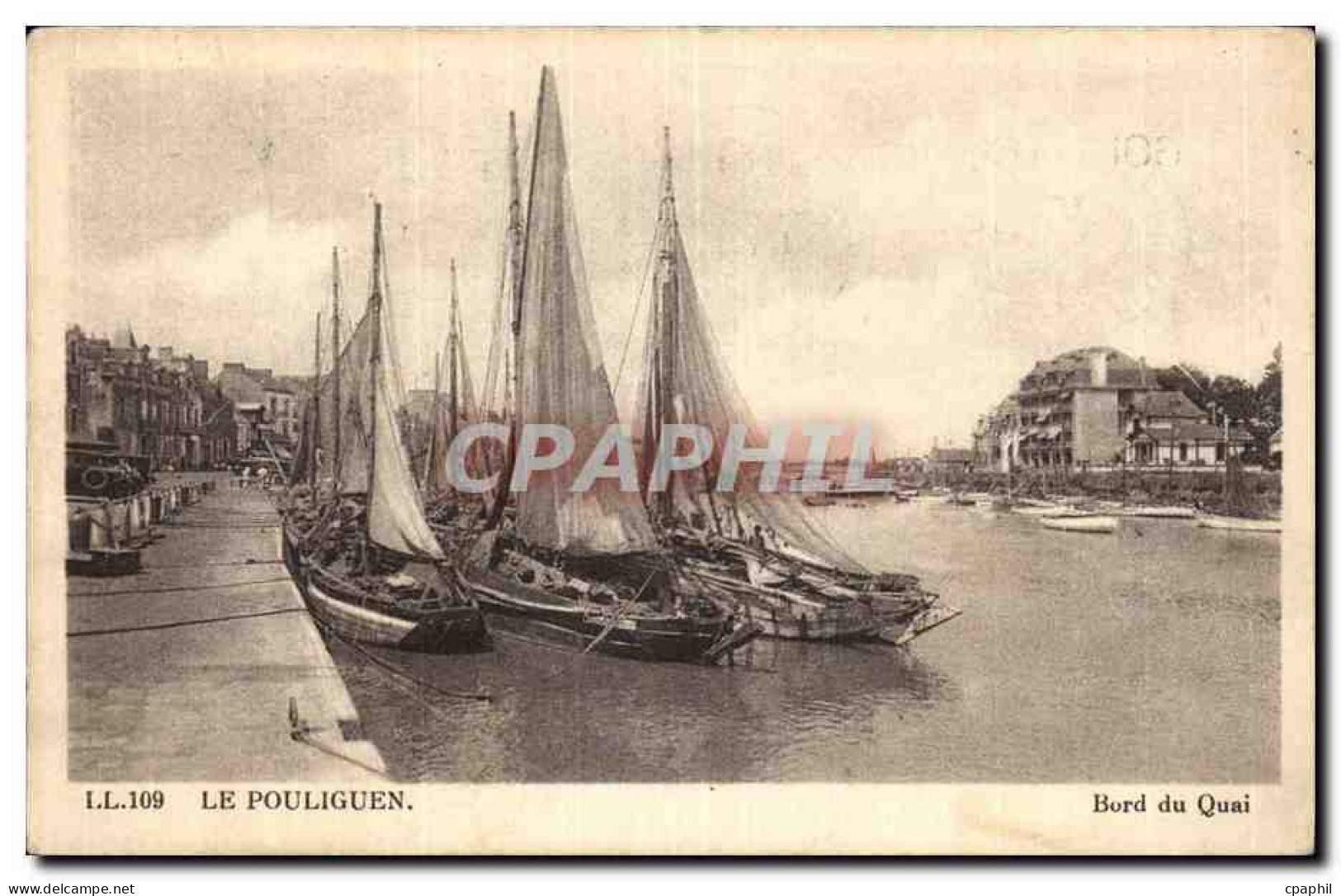 Le Pouliguen CPA Bord du quai