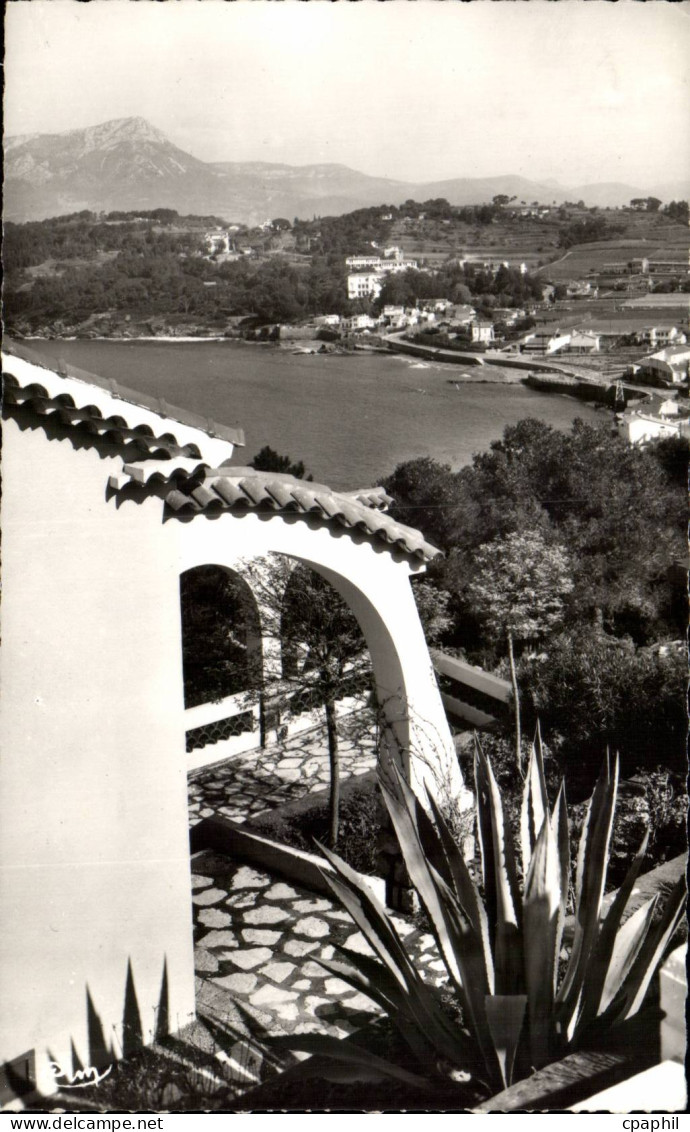 Le Pradet CPSM Plage de la Garonne Le Coudon