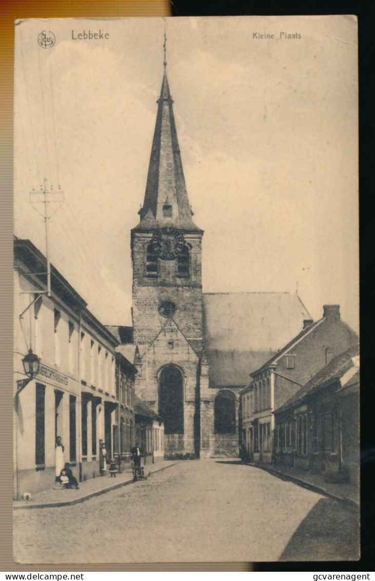 LEBBEKE       KLEINE PLAATS  ( MET KERK )