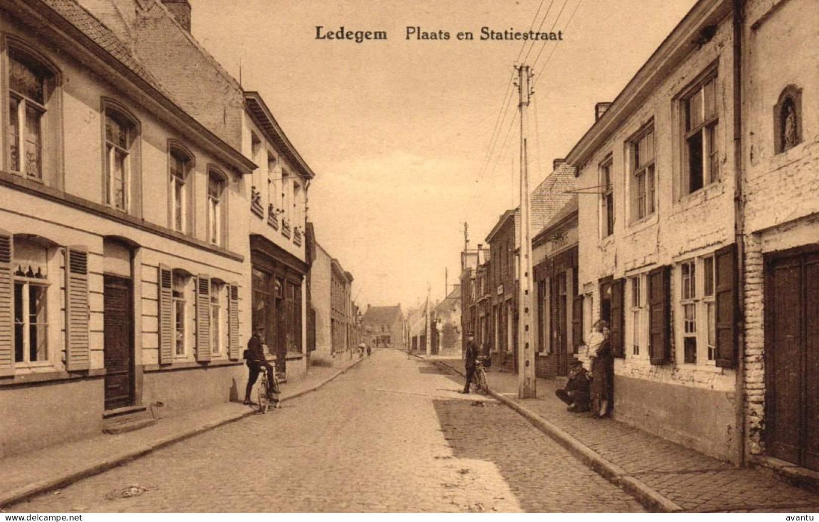 LEDEGEM / PLAATS EN STATIESTRTAAT