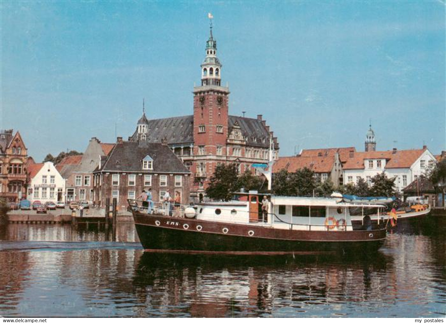 Leer Ostfriesland Rathaus MS Ems