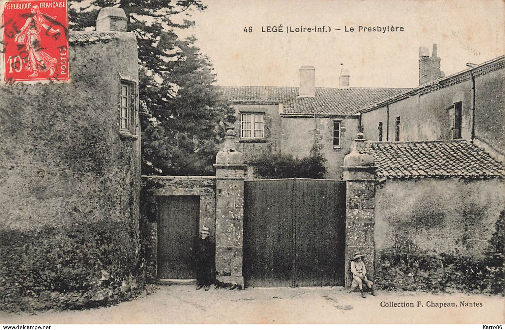legé * façade entrée du presbytère