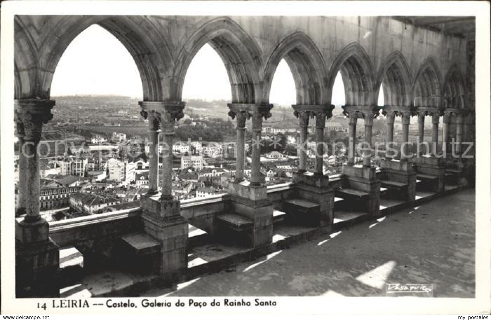 Leiria Castelo Galeria do Paco da Rainha Santa