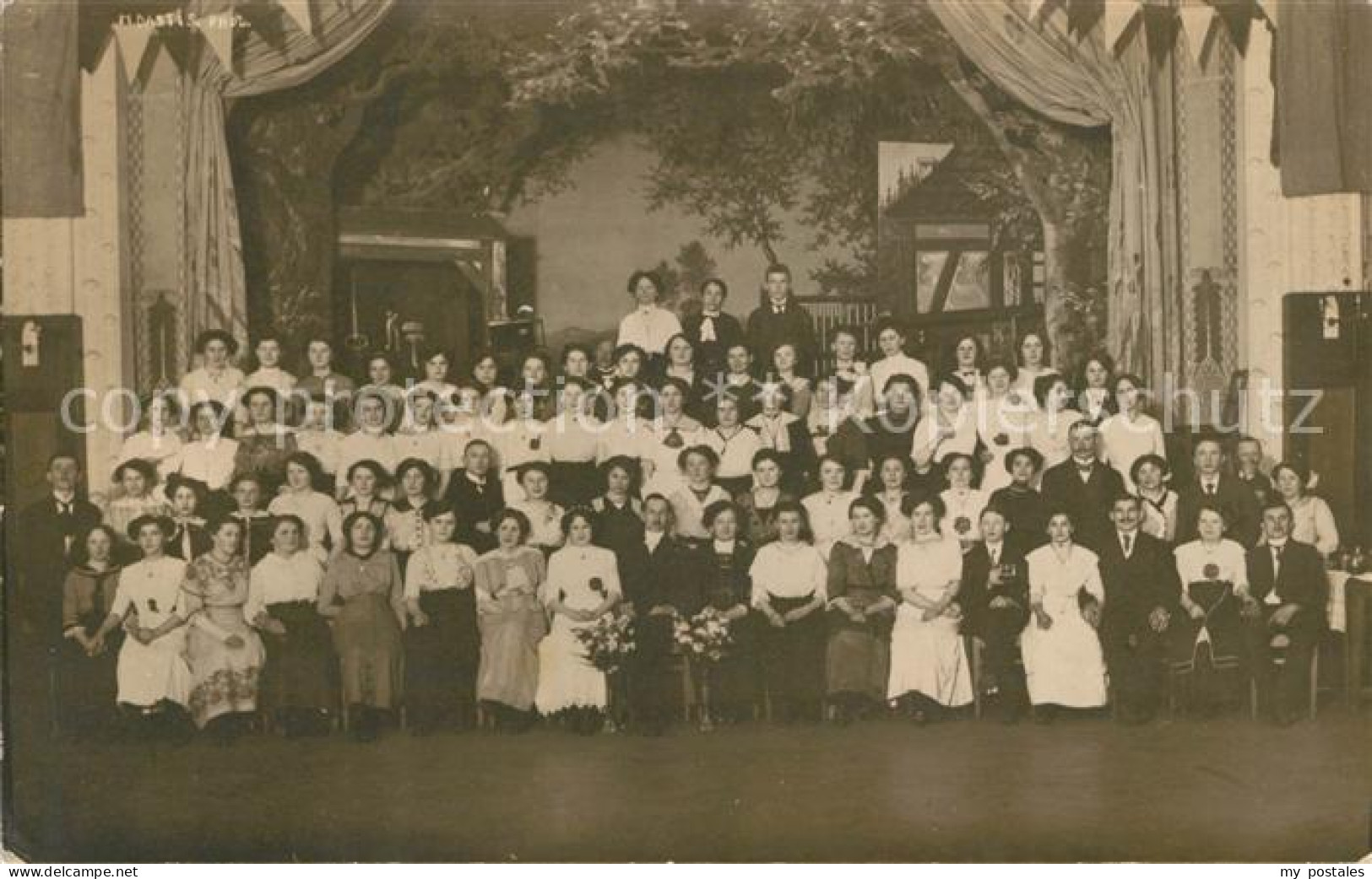 Leisnig Gruppenfoto Saal