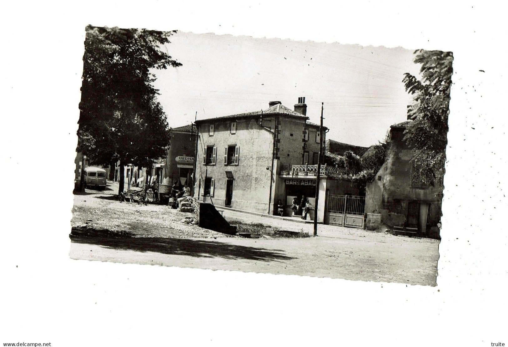 LEMPDES PLACE RENE-LAURENT