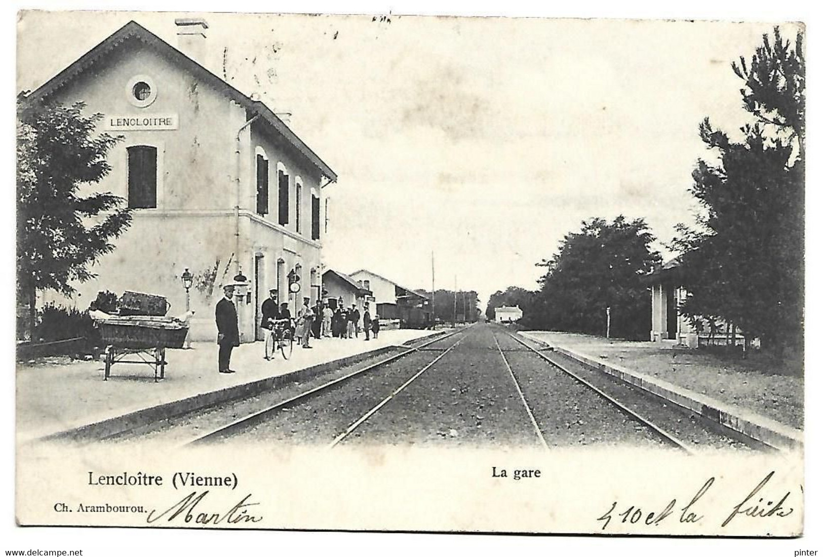 LENCLOITRE - La Gare