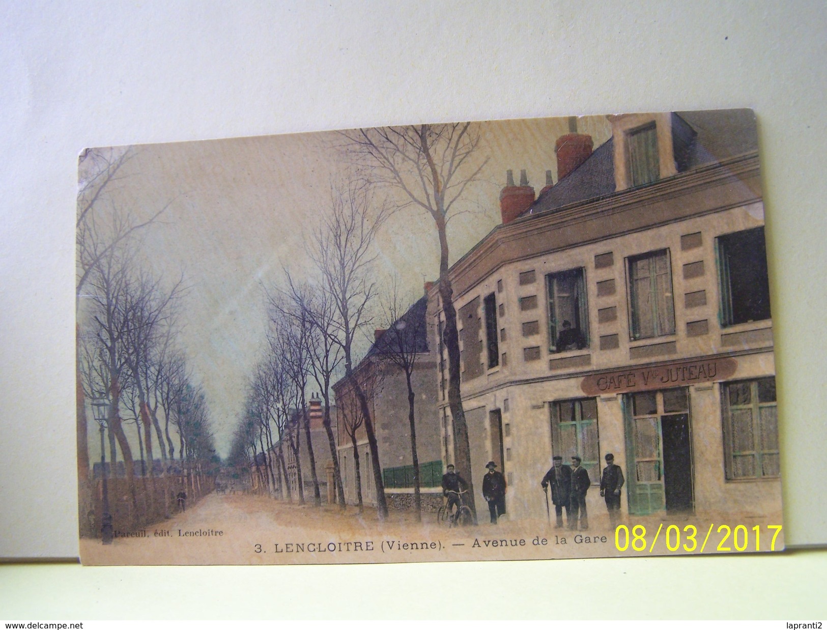 LENCLOITRE (VIENNE) AVENUE DE LA GARE.