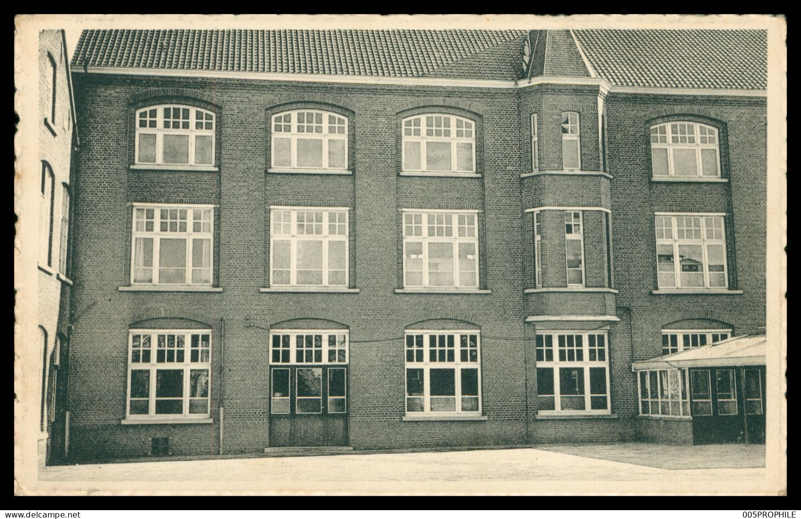 * LENDELEDE * PENSIONNAT * KOSTSCHOOL * BINNENZICHT * FACADE * FOTO EVERAERT * EDIT. NELS