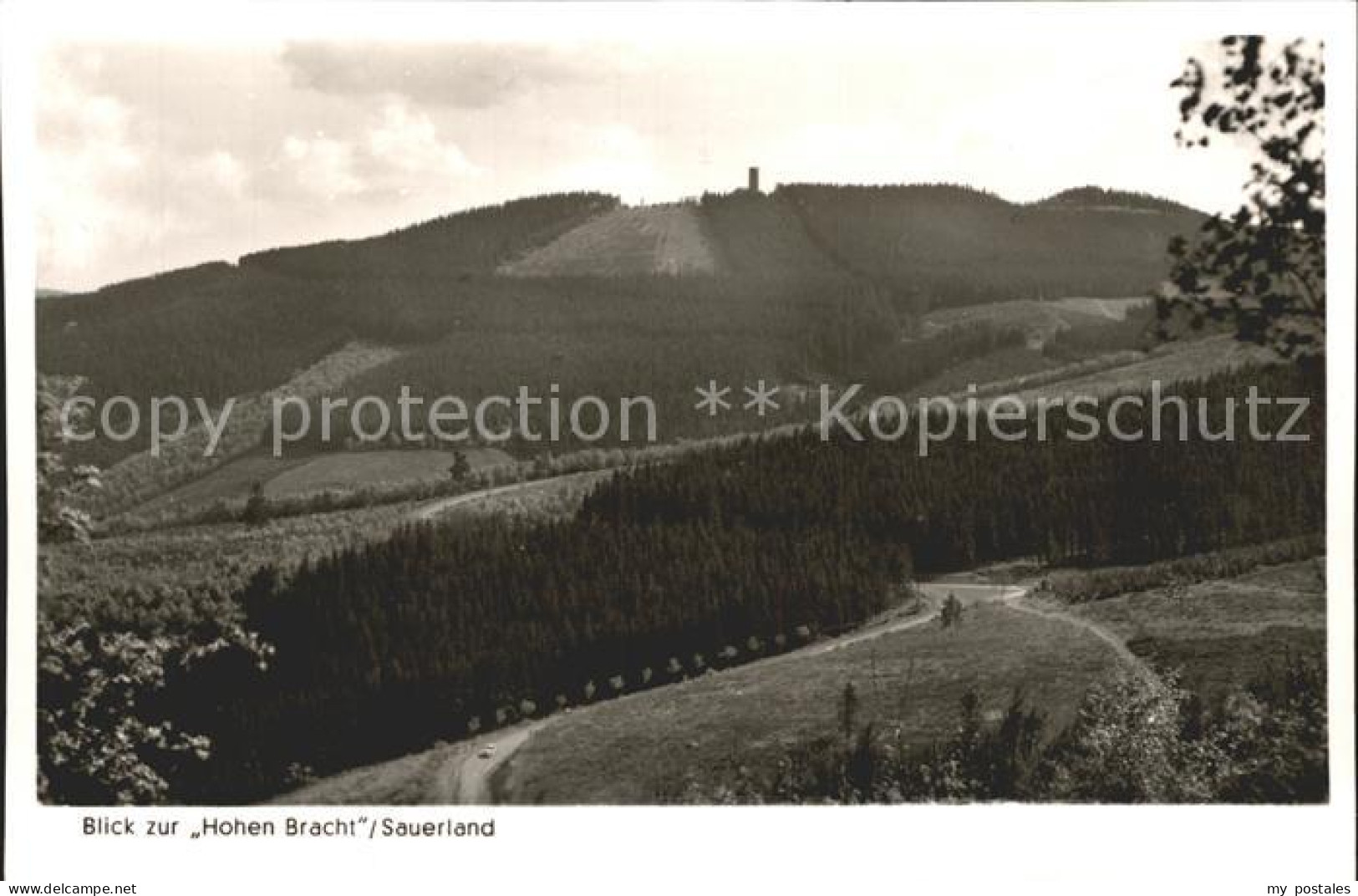 Lennestadt Blick zur Hohen Bracht