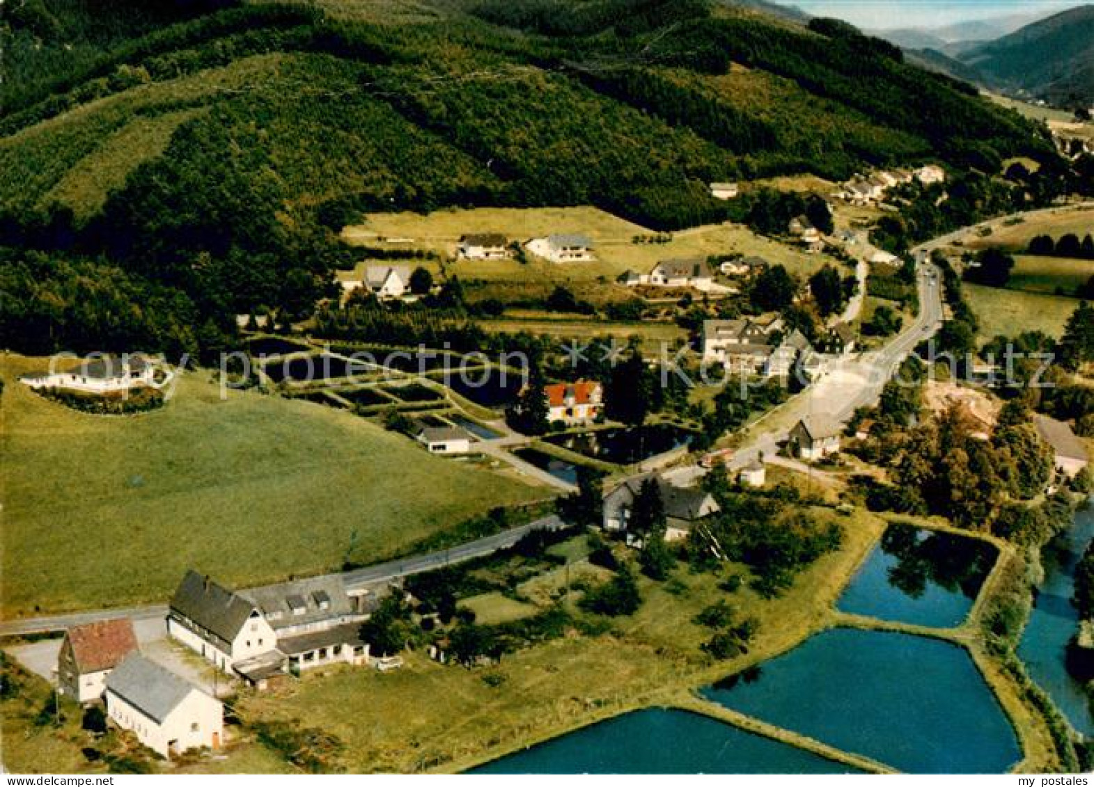 Lennestadt Fliegeraufnahme mit Gasthof Pension Waidmannsheil