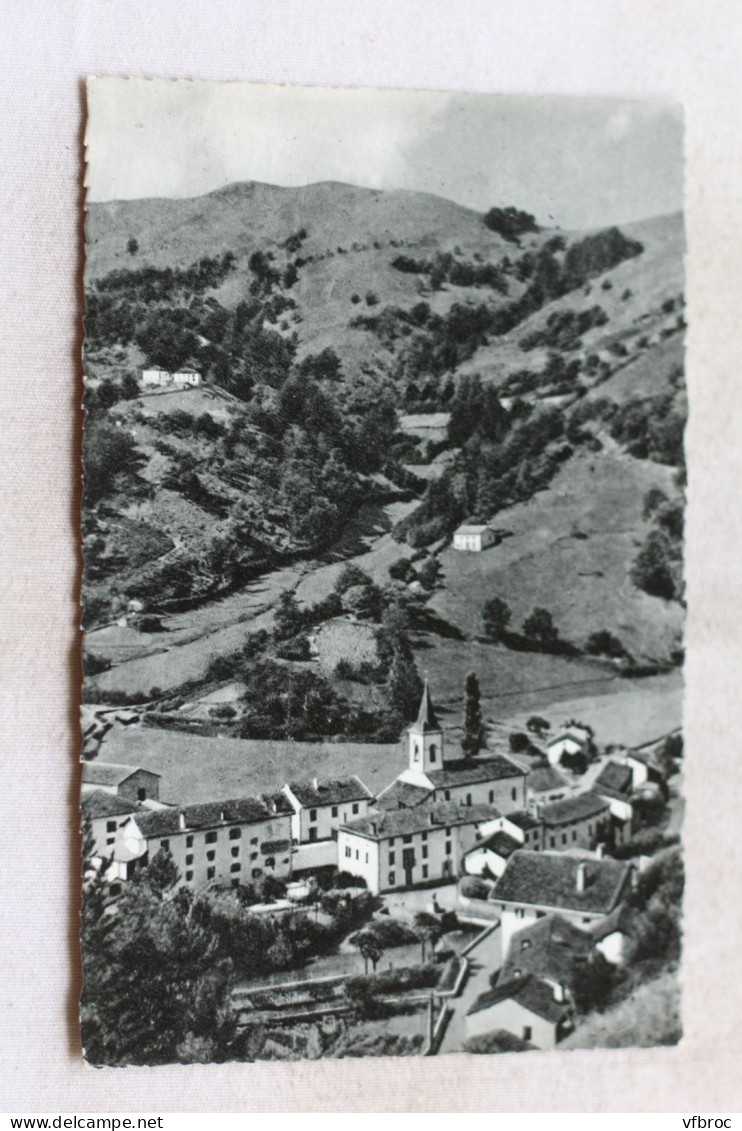 Les Aldudes, le bourg, Pyrénées Atlantiques 64