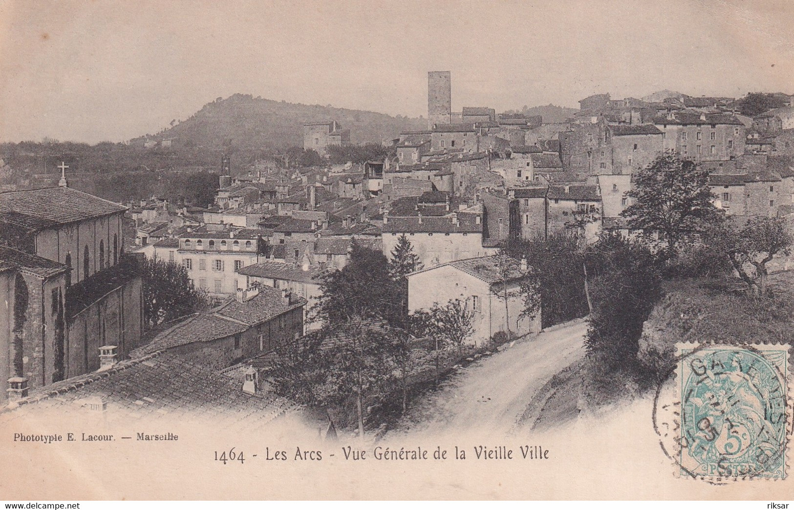 LES ARCS