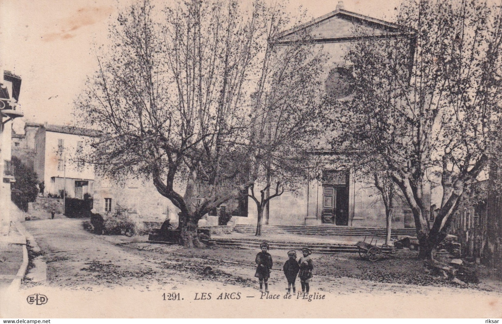 LES ARCS(ARBRE)