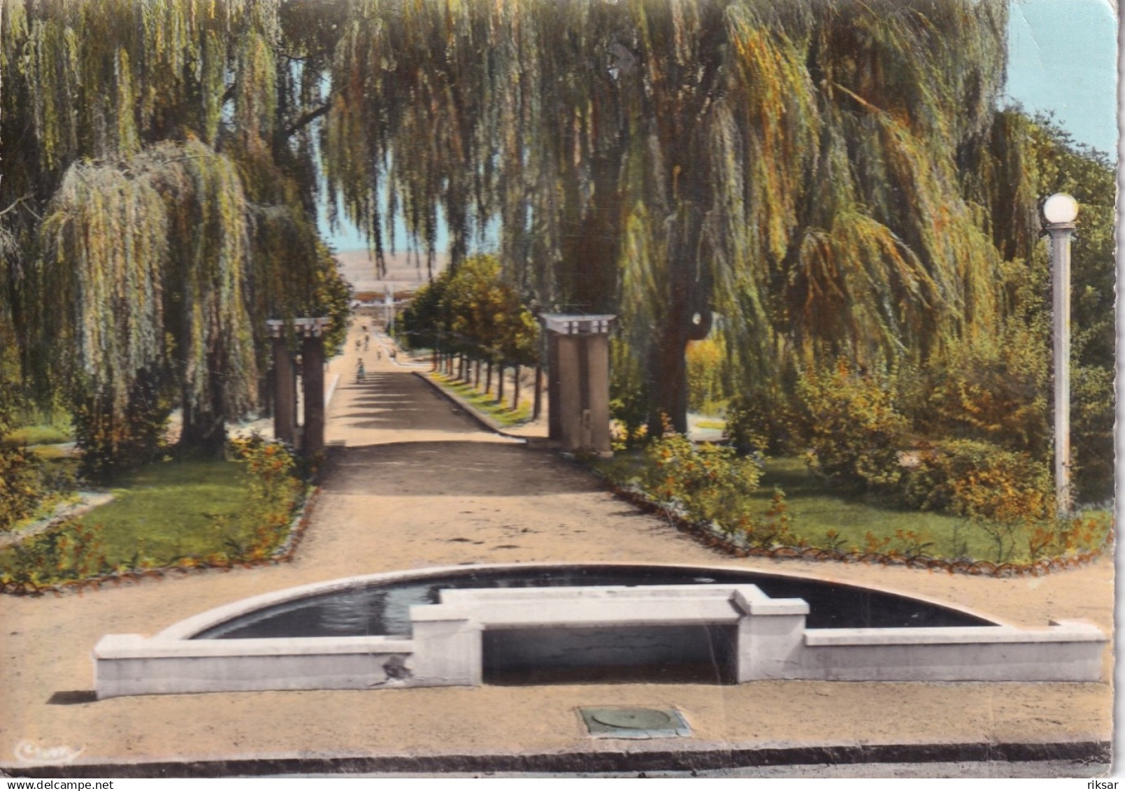 LES CLAYES SOUS BOIS