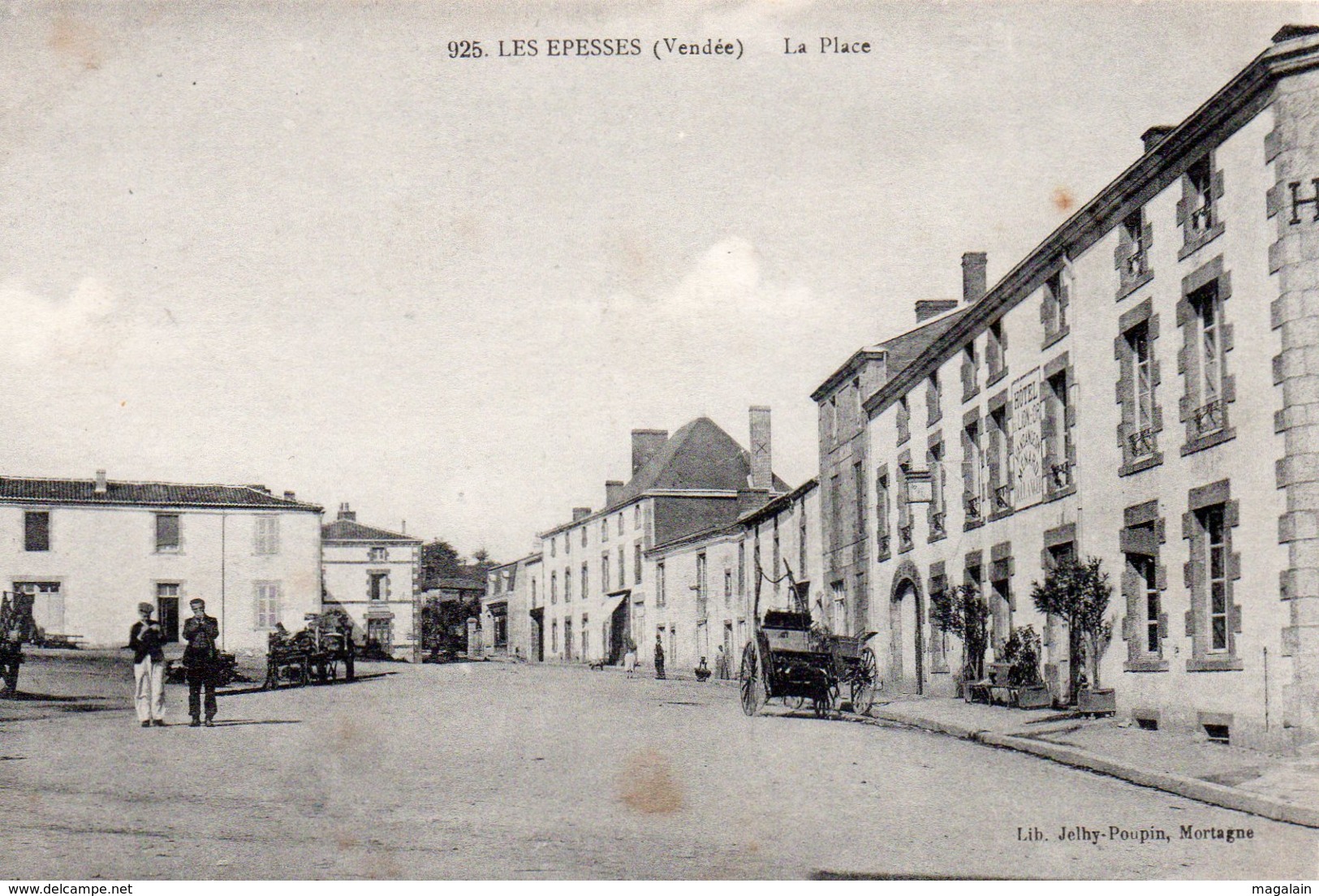 Les Epesses : la place
