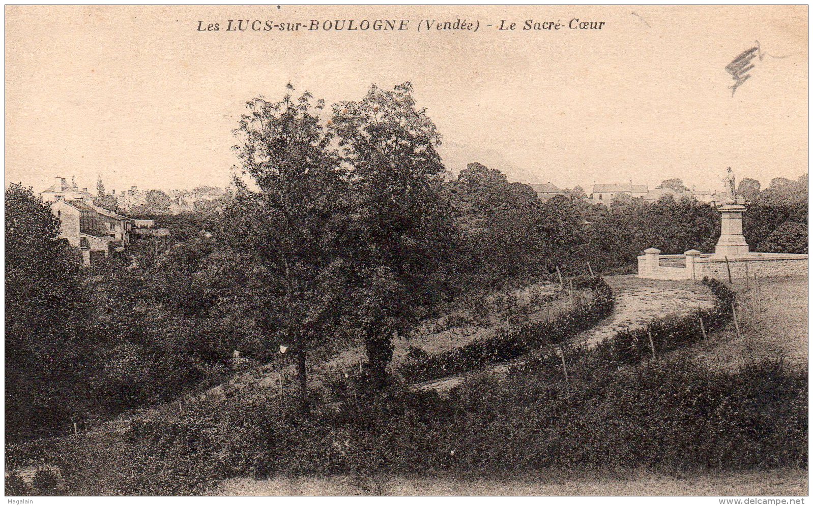 Les Lucs sur Boulogne : le Sacré Coeur