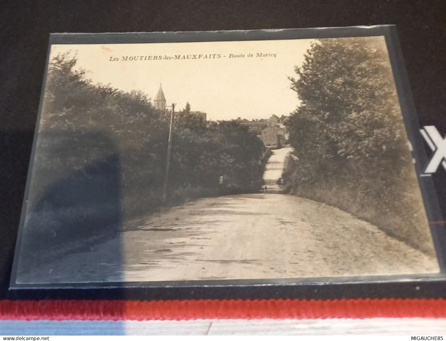 les  MOUTIERS LES MAUXFAITS *- route de Moricq