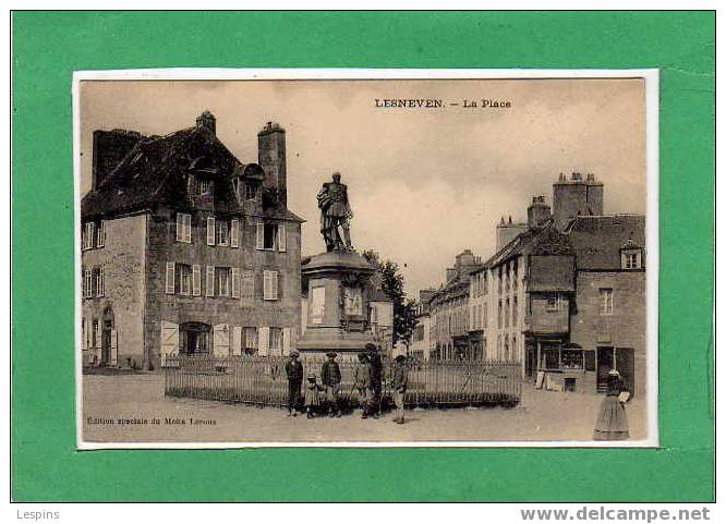 LESNEVEN -- La Place