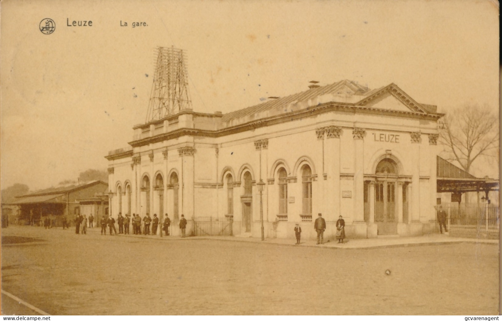 LEUZE      LA GARE